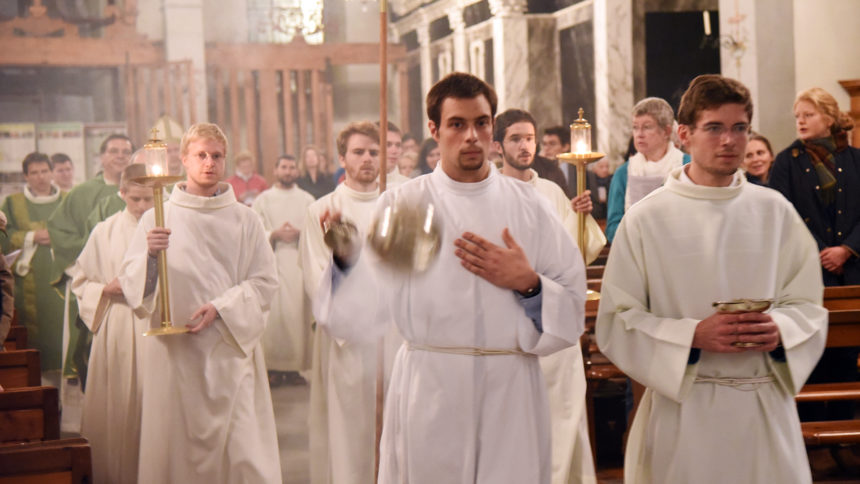 Grands servants de messe